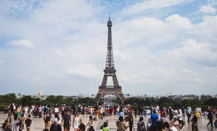 Κορυφαίος τουριστικός προορισμός παγκοσμίως το Παρίσι