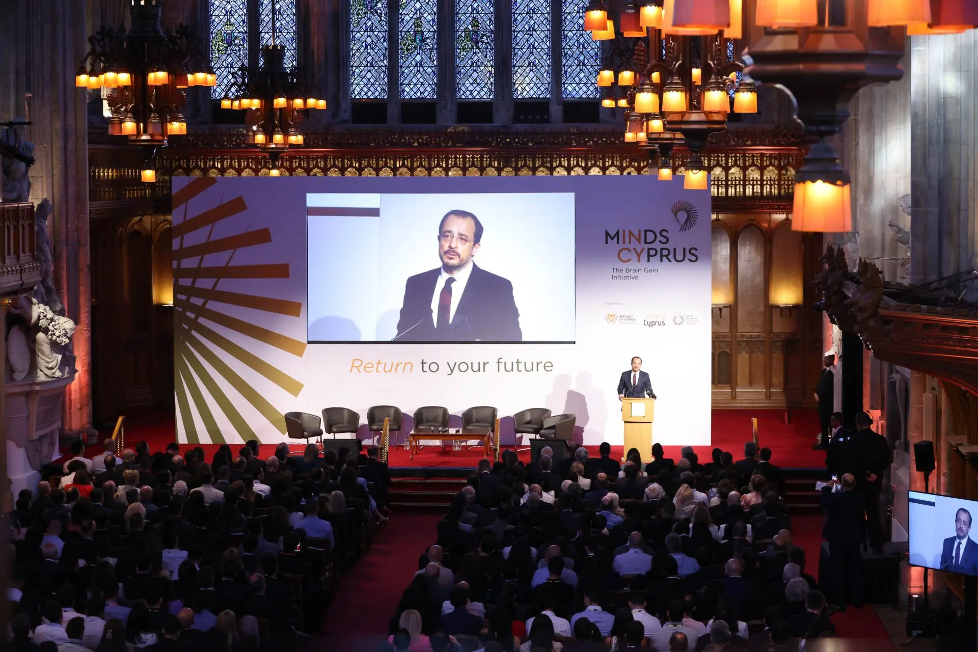 Φορολογικά κίνητρα κι άλλες τρεις δράσεις για επαναπατρισμό ταλέντων