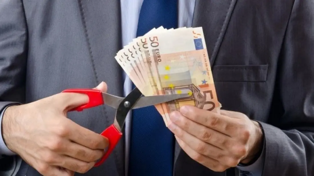 Στον αέρα ο 13ος μισθός για πολλές επιχειρήσεις