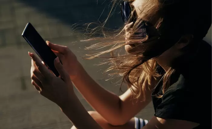 Ο κορωνοϊός έφερε αύξηση της χρήσης κινητών τηλεφώνων