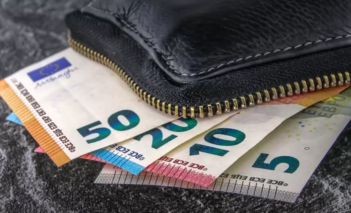 Πότε θα πληρωθούν μισθοί και συντάξεις στο δημόσιο τον Δεκέμβριο