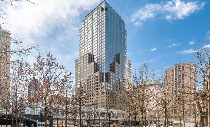 Πού θα μετακομίσει η Moody’s το… αρχηγείο της;