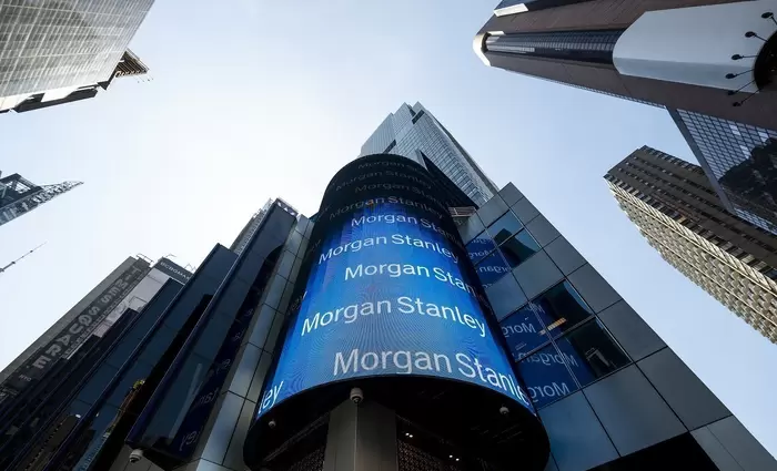 Morgan Stanley: Στο μικροσκόπιο για ξέπλυμα χρήματος – Αντιμέτωπη με πιθανό πρόστιμο