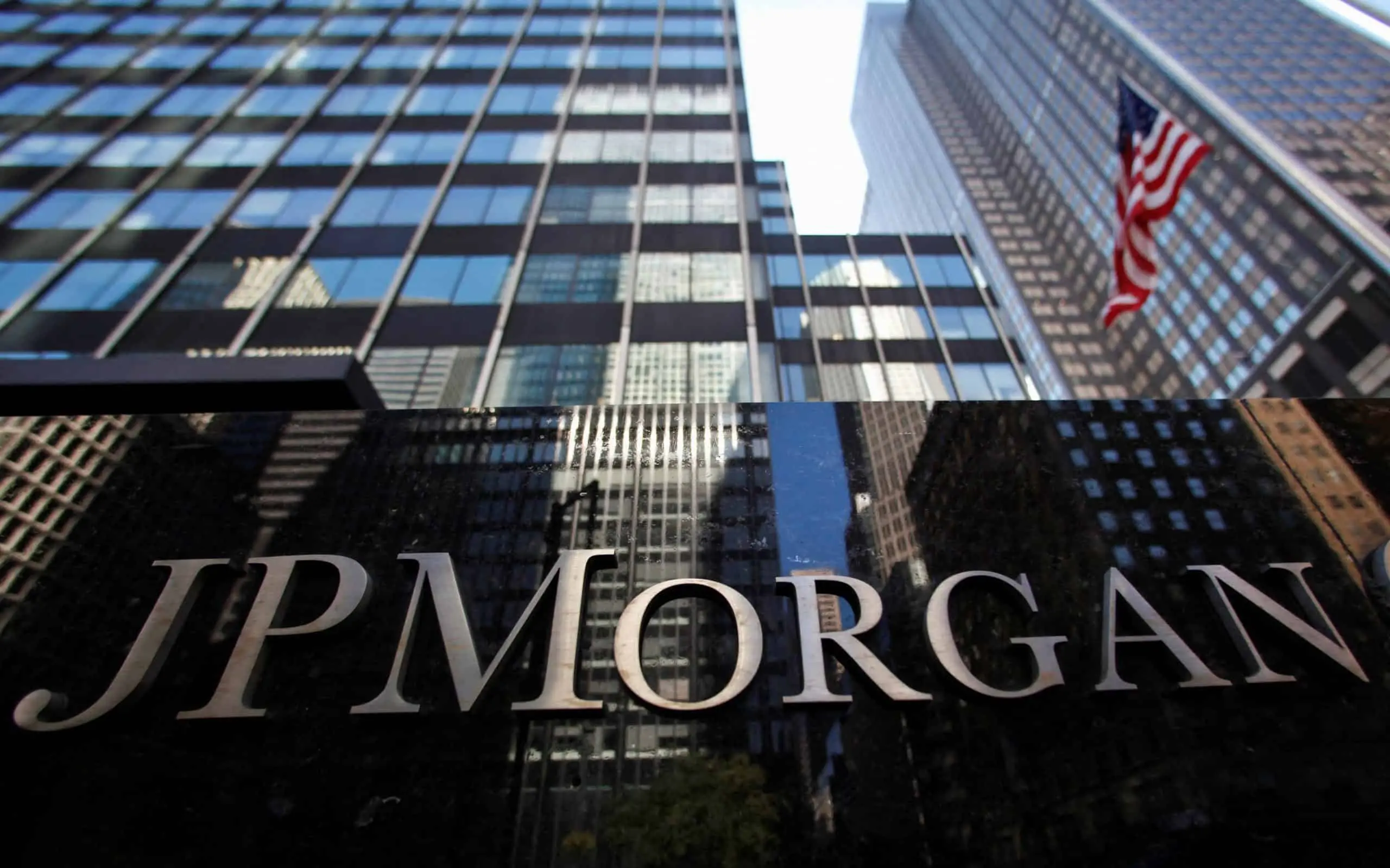 Η JPMorgan προβλέπει «έκρηξη» εξαγορών και συγχωνεύσεων στην Ευρώπη το 2026