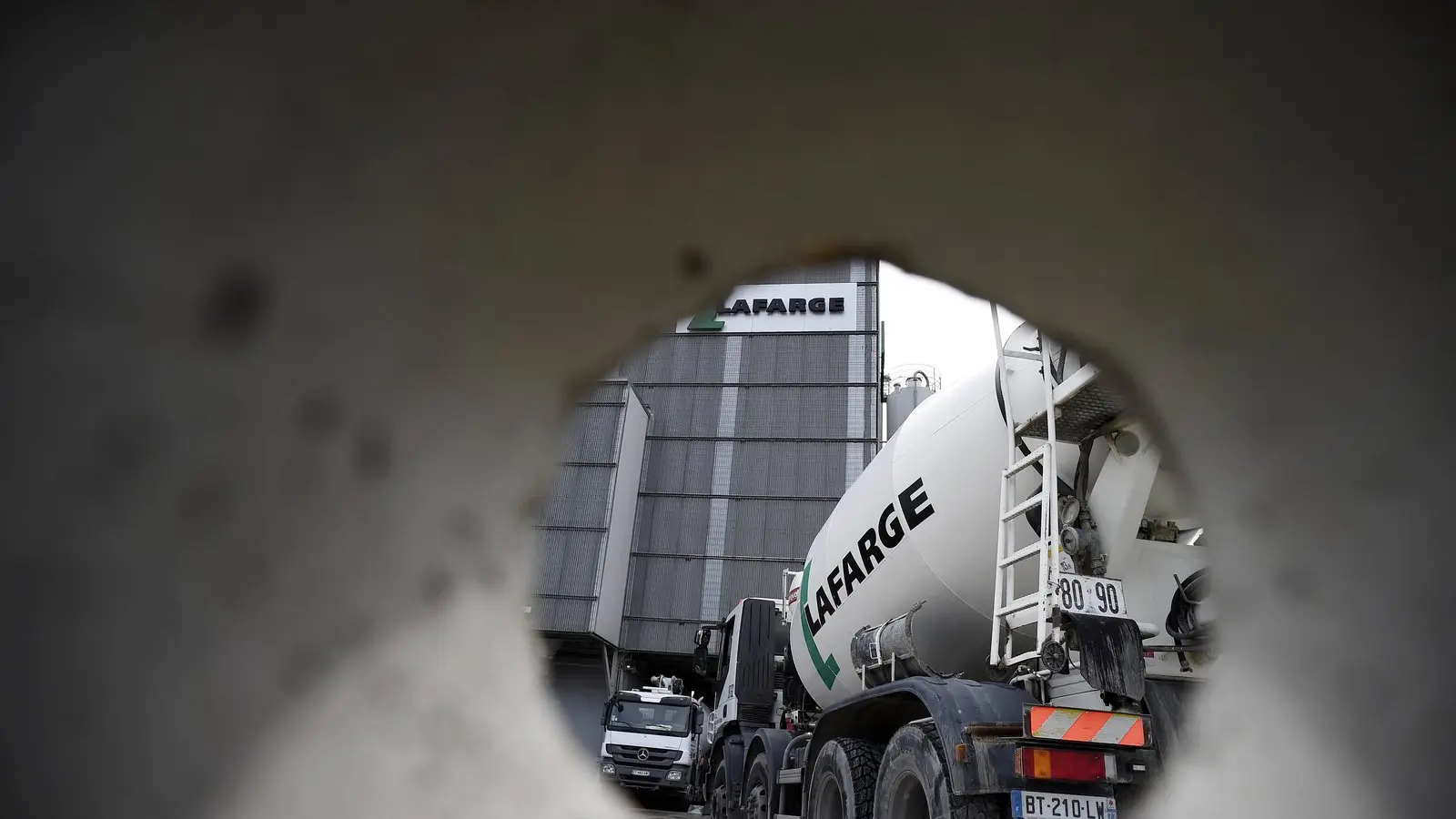 Έτοιμο σκυρόδεμα: Τα επόμενά τους βήματα καθορίζουν οι συντεχνίες των εργαζομένων