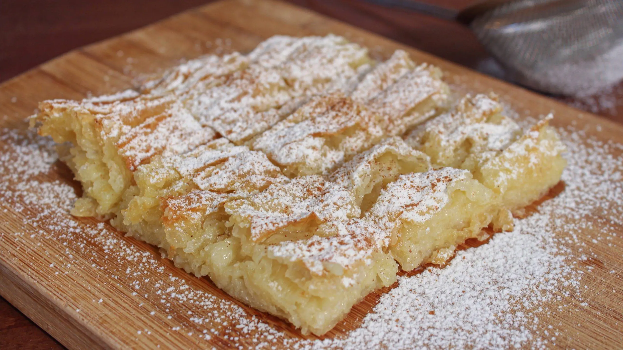 Ενθουσιάζει η μπουγάτσα που έγινε παγωτό ξυλάκι