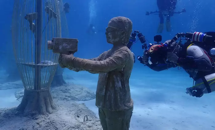 Μπαίνει τάξη με νόμο στον καταδυτικό τουρισμό – Τι αποφάσισε το Υπουργικό Συμβούλιο