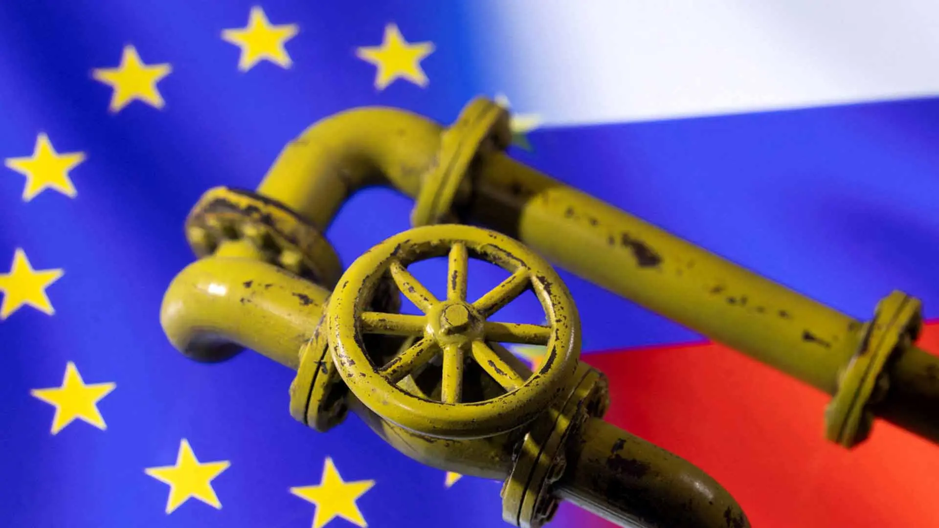 Παράταση σε τρεις χώρες δίνει η Κομισιόν για το εμπάργκο σε ρωσικά καύσιμα