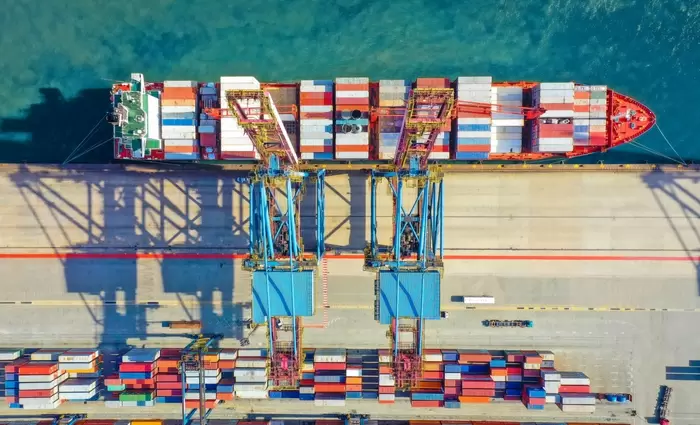 Μνημόνιο συνεργασίας ανάμεσα στο Υφυπουργείο Ναυτιλίας και το CMMI