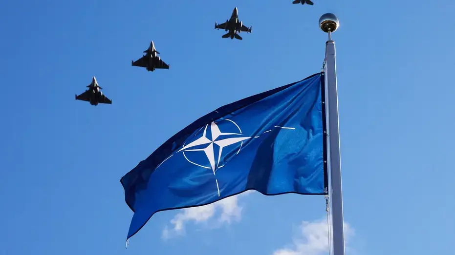 ΝΑΤΟ: Διχασμένοι οι Ευρωπαίοι για τις στρατιωτικές δαπάνες