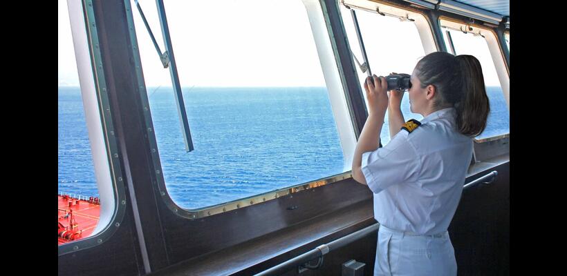 Έρευνα: Έντονη η διάκριση των φύλων σε βάρος των γυναικών στη ναυτιλιακή βιομηχανία