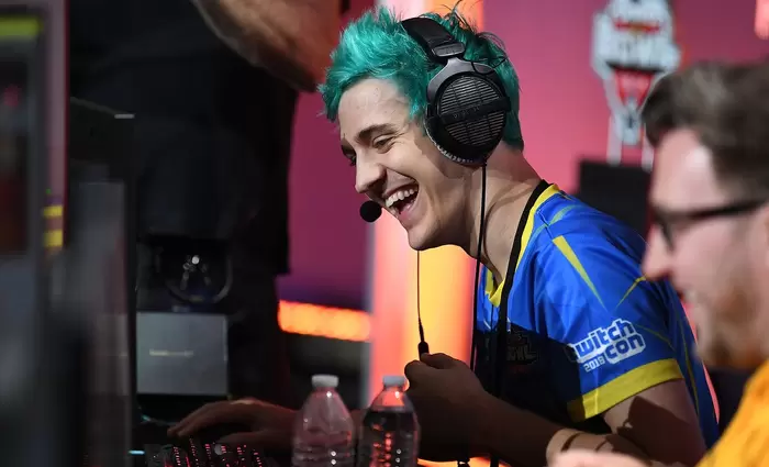 Αυτός είναι ο πιο ακριβοπληρωμένος gamer στον κόσμο