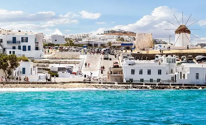 Ποια ελληνικά νησιά παίρνουν «χρυσό μετάλλιο» στη μείωση της ανεργίας στην Ευρώπη