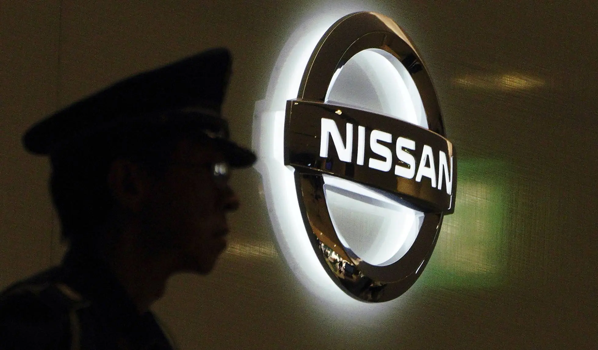 Η Nissan απειλεί να εγκαταλείψει την ΕΕ και να επενδύσει στην Βρετανία