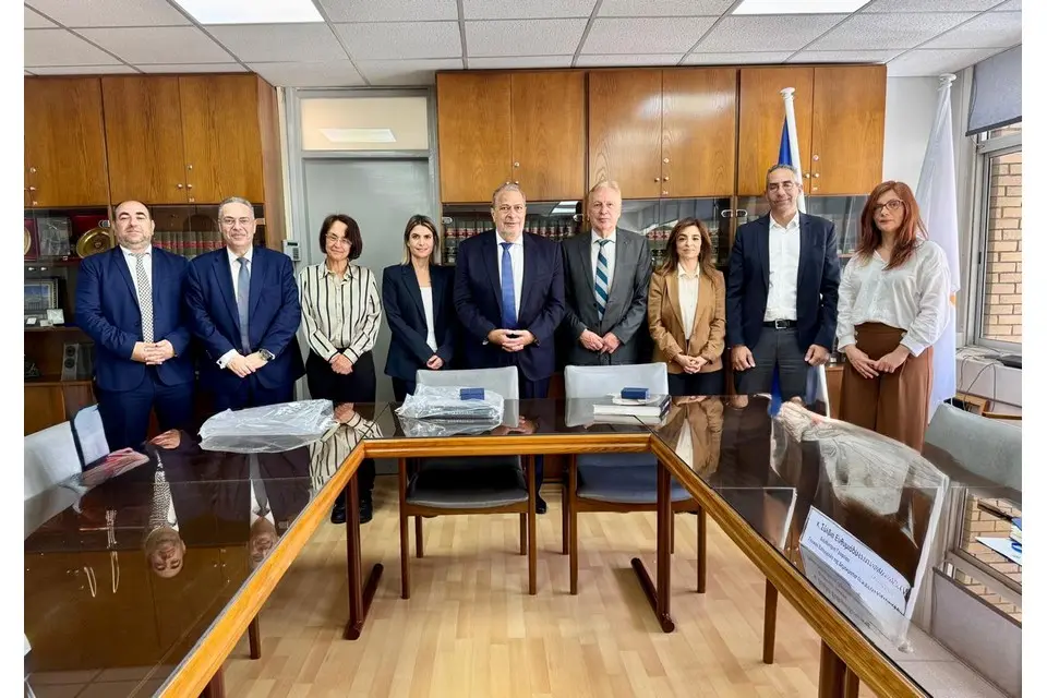 Ανταλλαγή πληροφοριών για ξέπλυμα – Υπέγραψαν μνημόνιο ΜΟΚΑΣ και FIU Ελλάδας