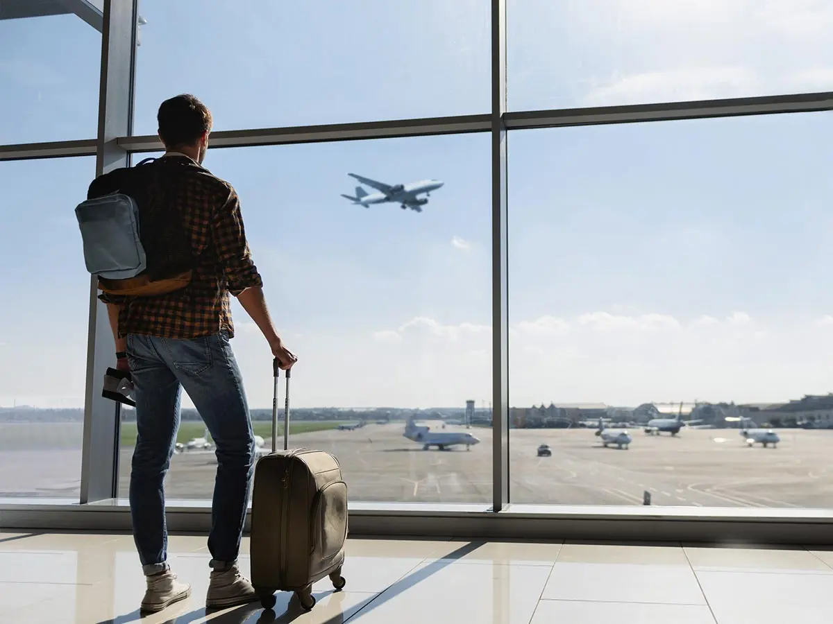 Νίπτουν τας χείρας οι αεροπορικές και οι επιβάτες πληρώνουν τη νύφη