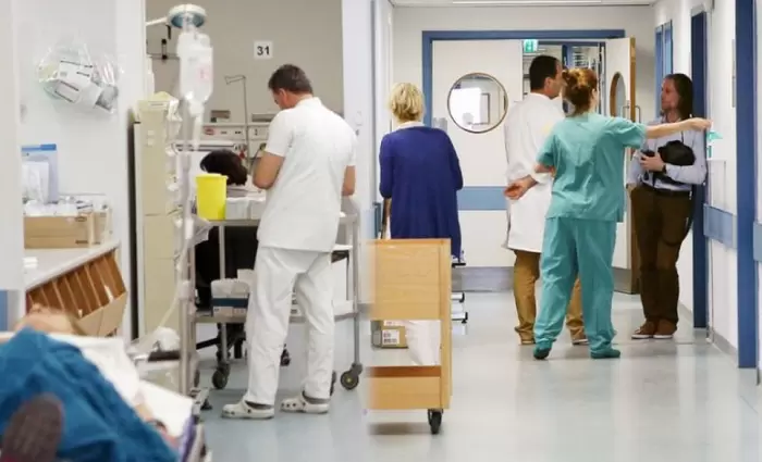 Επιτάσσονται γιατροί και νοσηλευτές