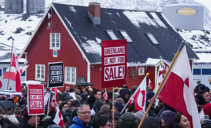 Δασμοί, ΝΑΤΟ και η νέα δοκιμασία στις σχέσεις ΗΠΑ–ΕΕ με επίκεντρο τη Γροιλανδία