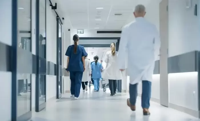 SOS για ιδιωτικά νοσηλευτήρια από ΟΕΒ – Το Υπ. Υγείας είτε θα τα διευκολύνει, είτε θα τα κλείσει