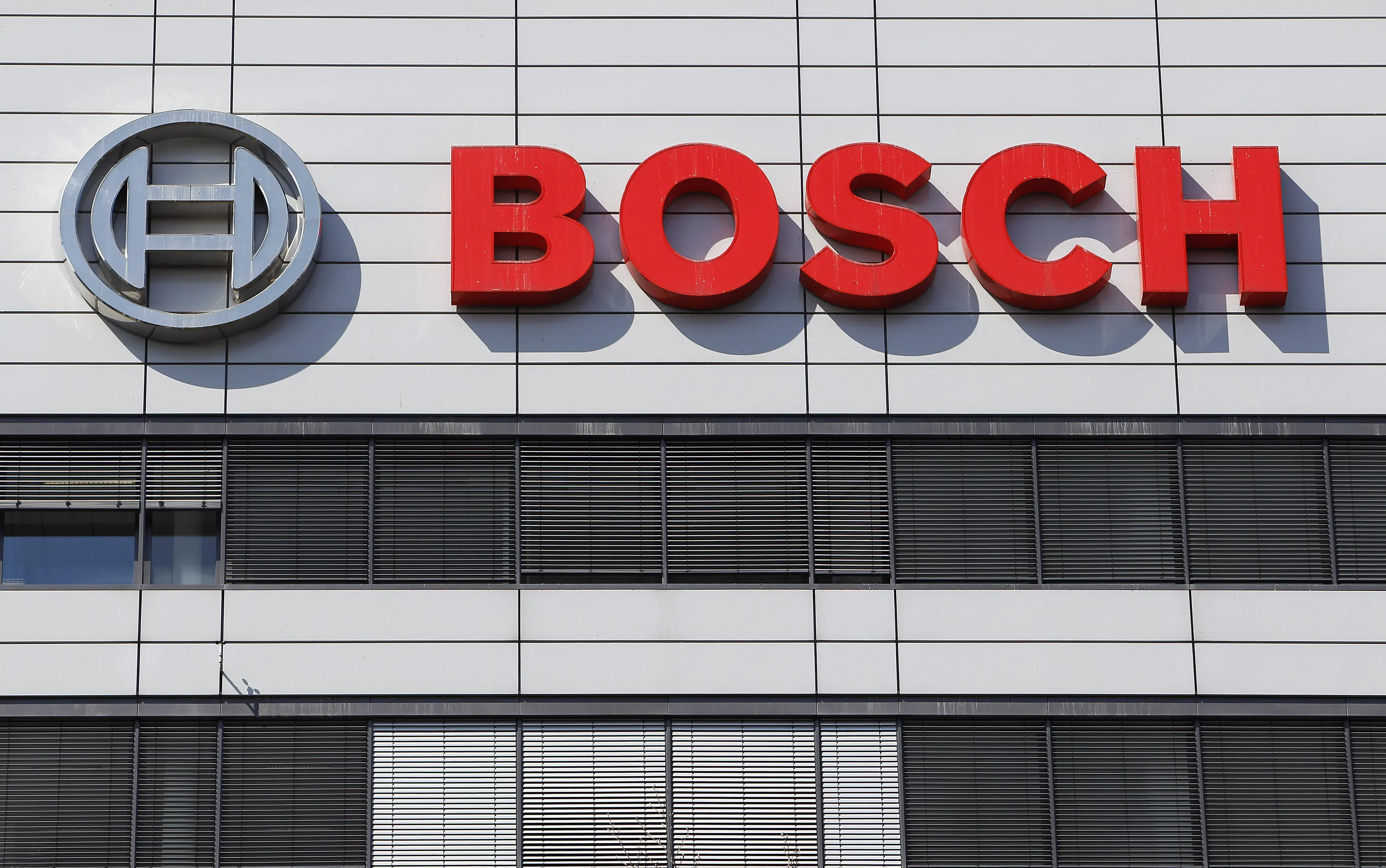 Η Bosch προχωρά στη μεγαλύτερη εξαγορά στην ιστορία της