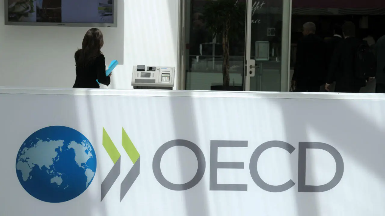 Πρόβλεψη ΟΟΣΑ: Τονωτική ένεση για την παγκόσμια οικονομία οι επενδύσεις στο ΑΙ – Θα συνεχίσουν να αυξάνονται