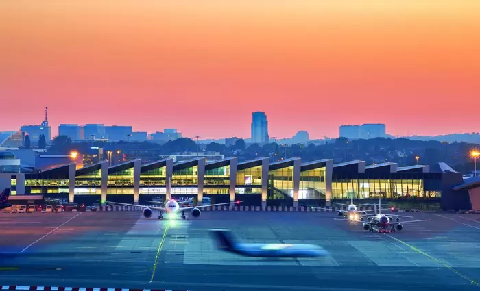 Παρέλυσαν οι πτήσεις στα αεροδρόμια του Βελγίου