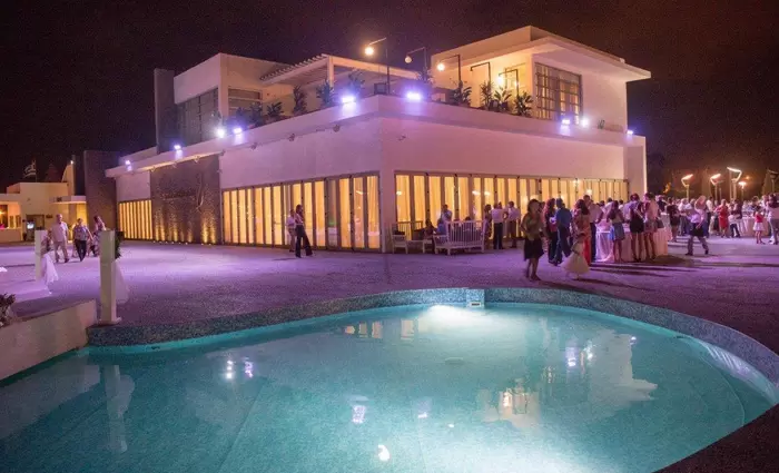 Αναστολή της κατεδάφισης του Κτήματος Μακένζυ (pic)