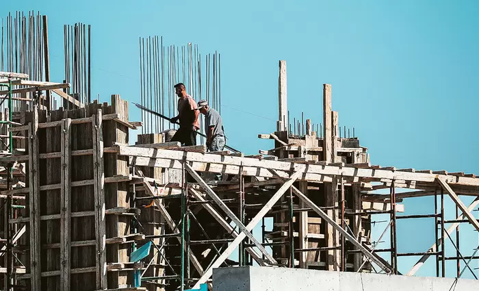 Ετήσια μείωση έπειτα από 33 μήνες στον Δ.Τ. Κατασκευαστικών Υλικών