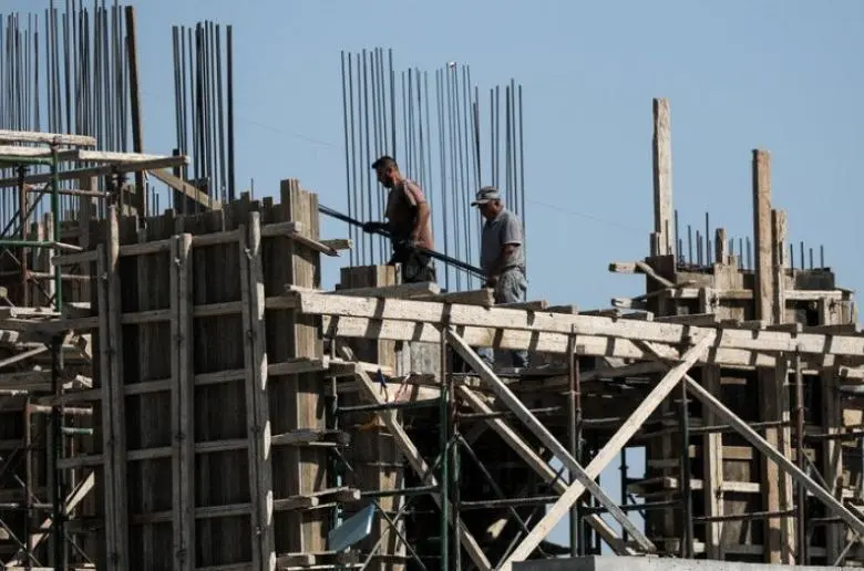 Ετήσια αύξηση 4,3% στις τιμές παραγωγού στις κατασκευές
