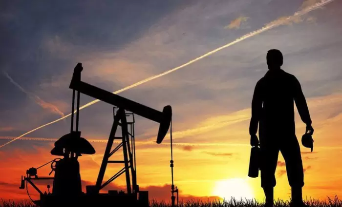 Νέα θεαματική πτώση για την τιμή του αργού πετρελαίου