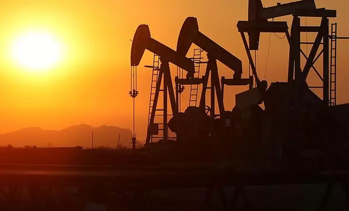 Αυξάνεται το πετρέλαιο