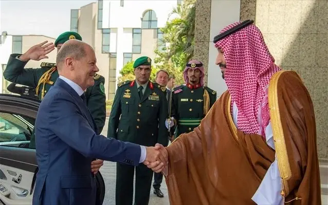 Τα Εμιράτα θα εφοδιάσουν τη Γερμανία με LNG και ντίζελ