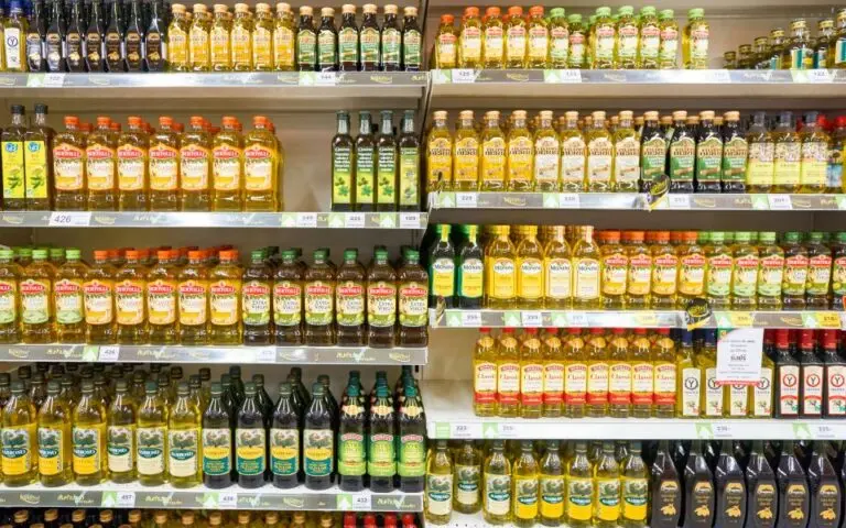 DW: Αυξήσεις «φωτιά» σε καφέ, ελαιόλαδο, φρούτα