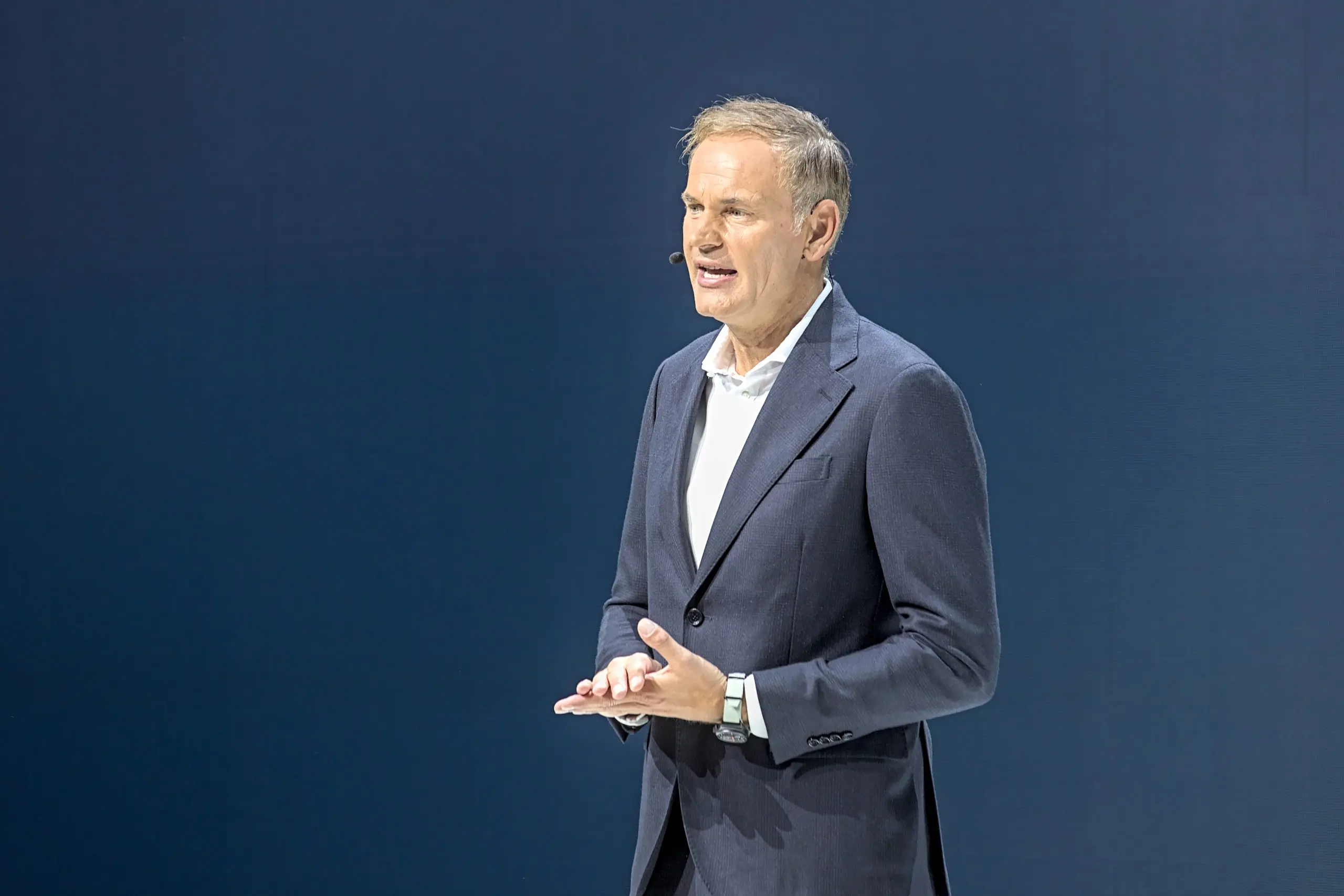 Η τριπλή απειλή που αντιμετωπίζει η Volkswagen - Και στο βάθος, η Tesla