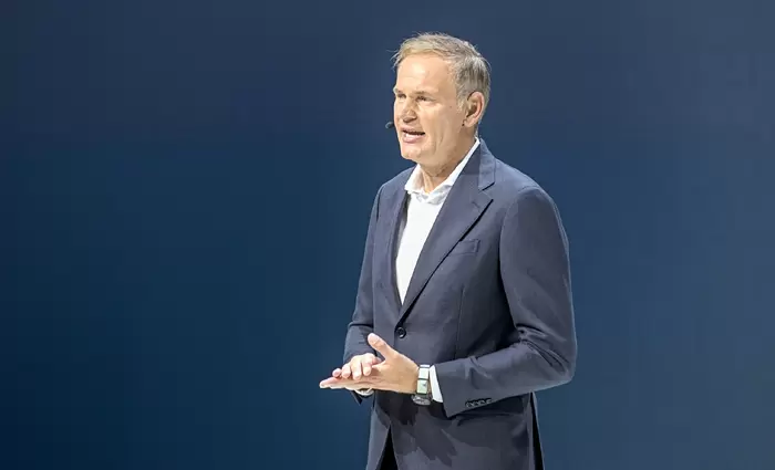 Η τριπλή απειλή που αντιμετωπίζει η Volkswagen - Και στο βάθος, η Tesla