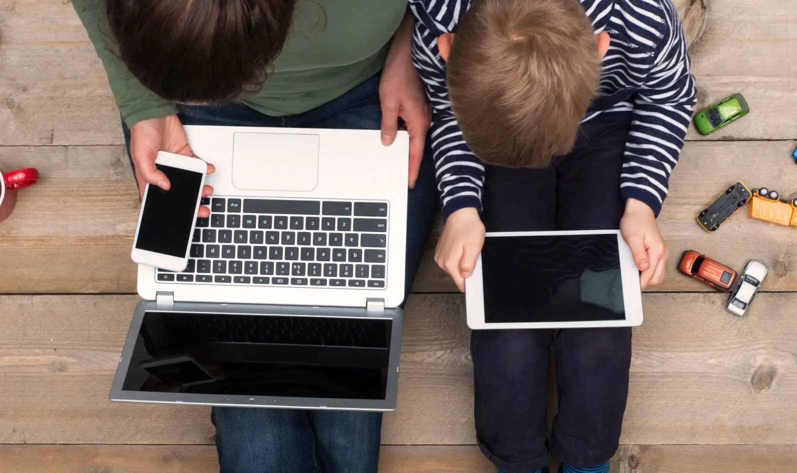 Έρευνα: Τα παιδιά κάνουν όλο και περισσότερες αγορές από το internet