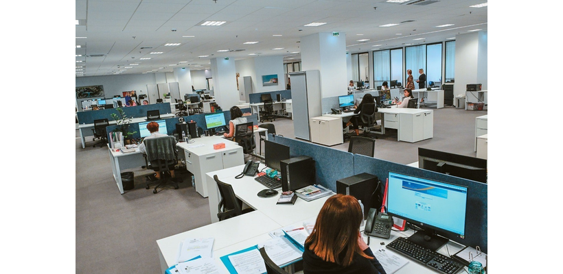 Πρεμιέρα για το νέο ωράριο στο Δημόσιο – Προσέλευση από τις 7 έως και τις 9 το πρωί