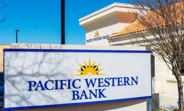 Σε κίνδυνο και άλλη αμερικανική τράπεζα; - Τεράστια απομείωση μετρητών