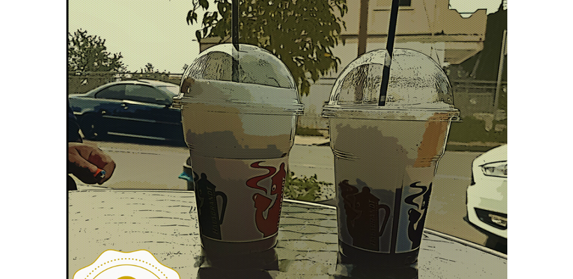 Ένα κυπριακό cafe α λα Ελληνικά που προσφέρει καφέ με 1 ευρώ