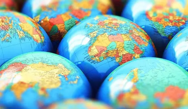 «Ζοφερές» οι ενδείξεις της παγκόσμιας οικονομίας