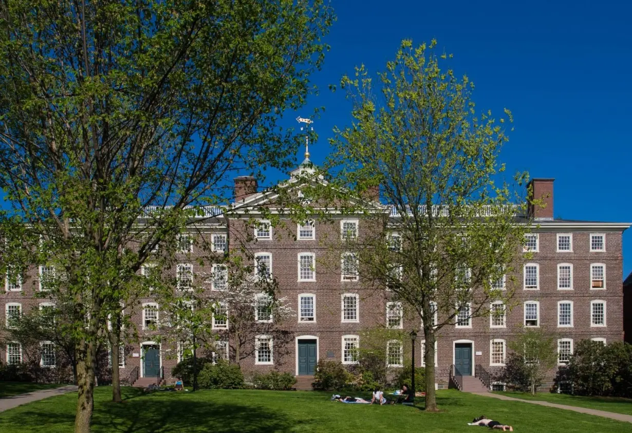 Λίστα όρων για πανεπιστήμια από Τραμπ για πρόσβαση στα ομοσπονδιακά κονδύλια