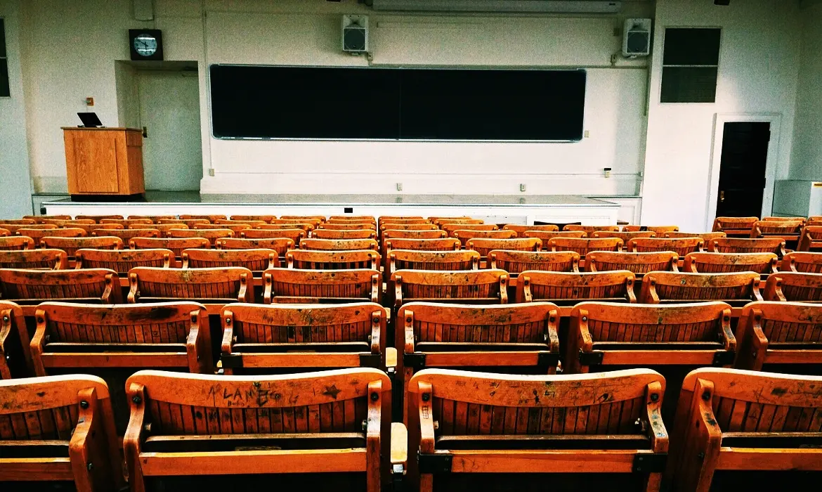 Επιδόματα σε  4.372 δικαιούχους φοιτητές