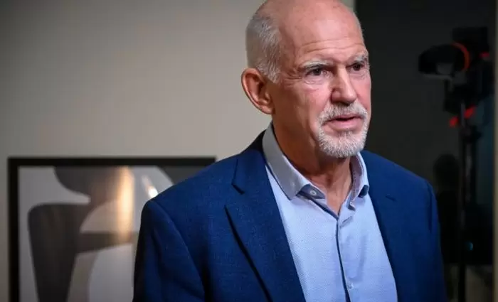 Bloomberg για Παπανδρέου: Comeback από τον πρωθυπουργό του πρώτου μνημονίου