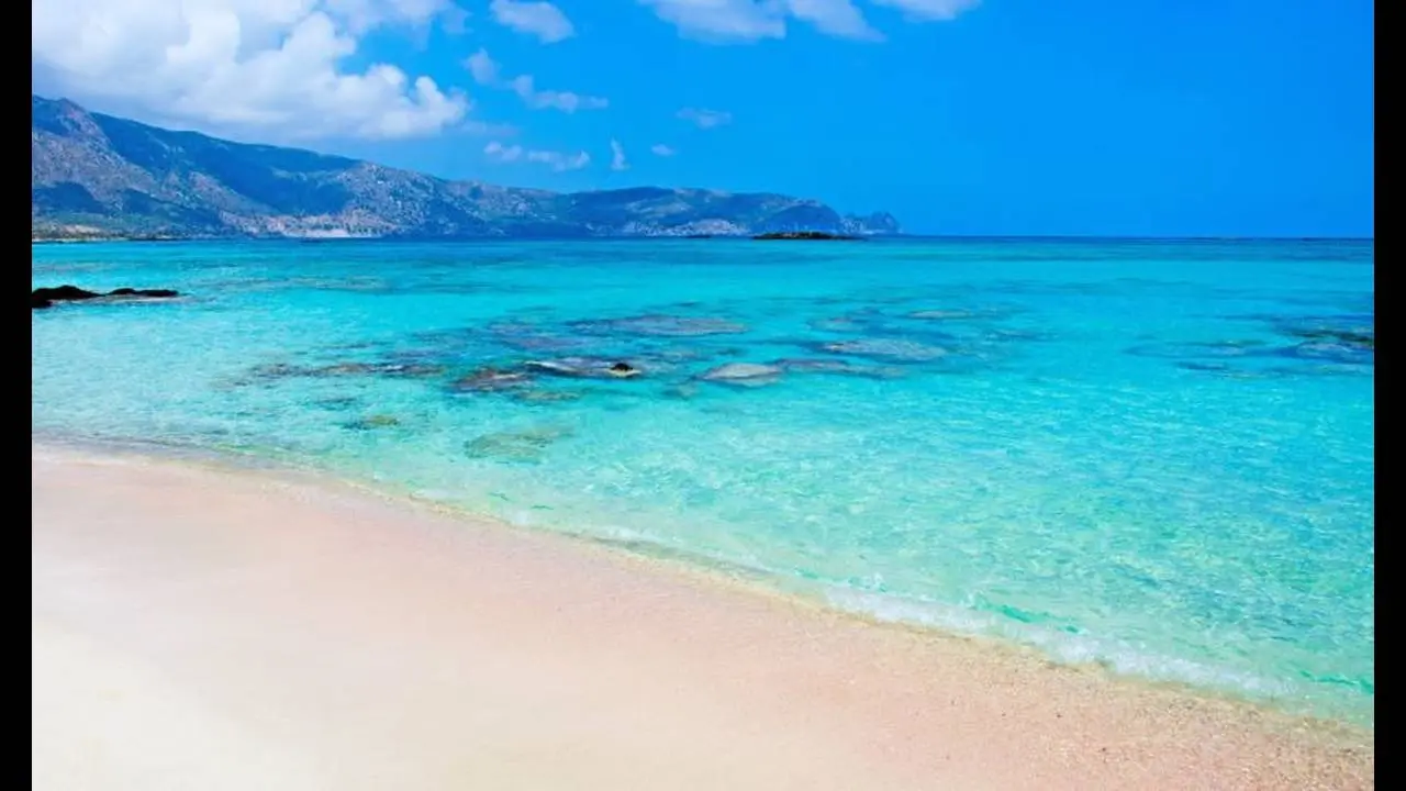 Δύο ελληνικές παραλίες ανάμεσα στις κορυφαίες του κόσμου για γυμνιστές