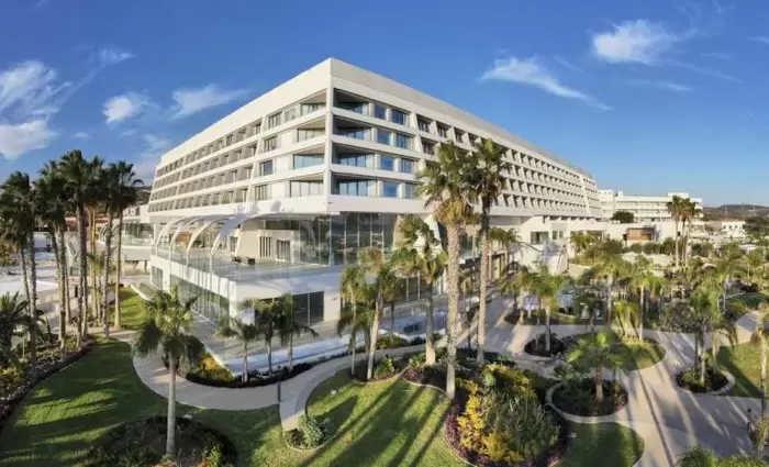 Κ. Κουμής: Αδειοδοτημένο το 45% των ξενοδοχείων, από μόλις 5%-6% το 2023