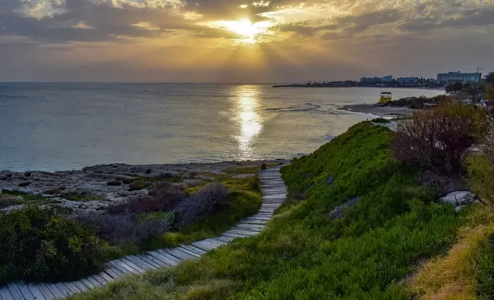 Τι αφορά η Επιτροπή Τυποποίησης για ορειβατικά και πεζοπορικά μονοπάτια