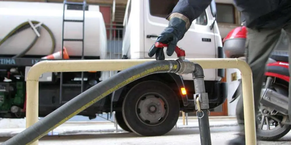 Οι προσφορές του πετρελαίου θέρμανσης τόνωσαν τη ζήτηση στην Ελλάδα
