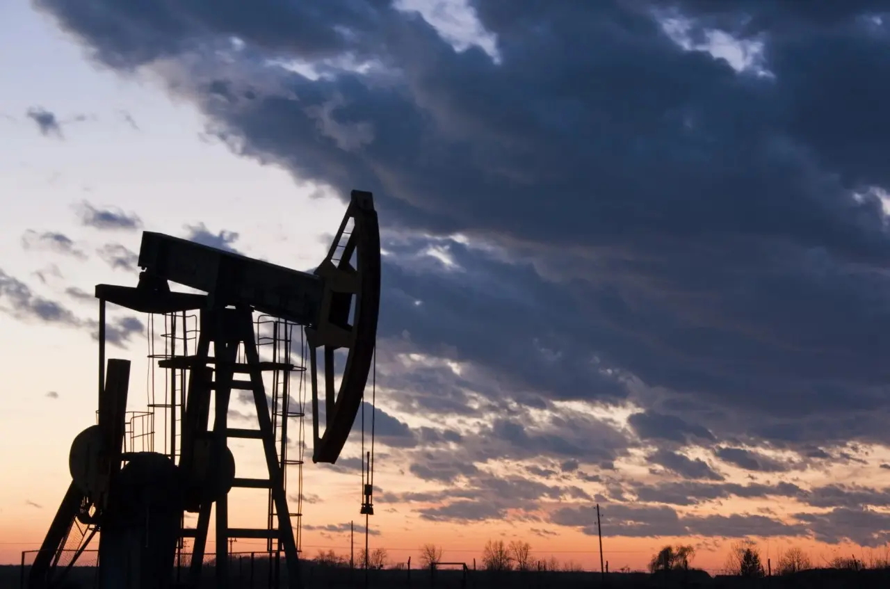 Μήπως πρέπει να γεμίσουμε τώρα τη δεξαμενή πετρελαίου, πριν απογειωθούν οι τιμές;