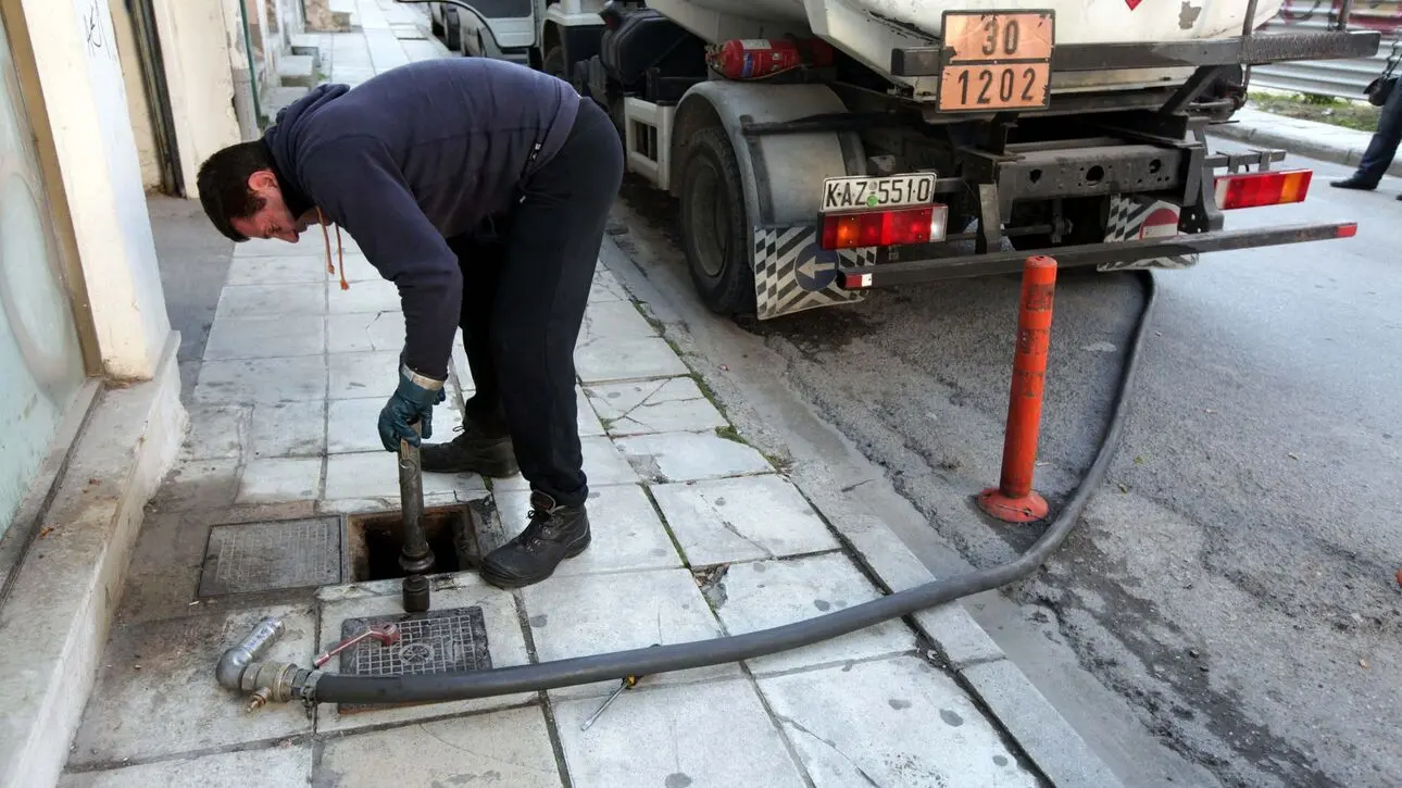 Από €1,33 ξεκινά σήμερα η διάθεση του πετρελαίου θέρμανσης στην Ελλάδα