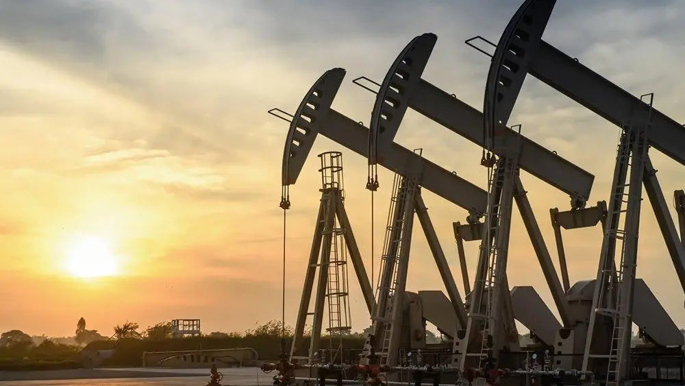 Πετρέλαιο: Από τα 85 σήμερα, πού στο τέλος του έτους; Το «ταβάνι» είναι ψηλό